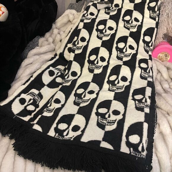 Docufil portugal blanket bedding skull skeleton black white  reverse color - Picture 9 of 9